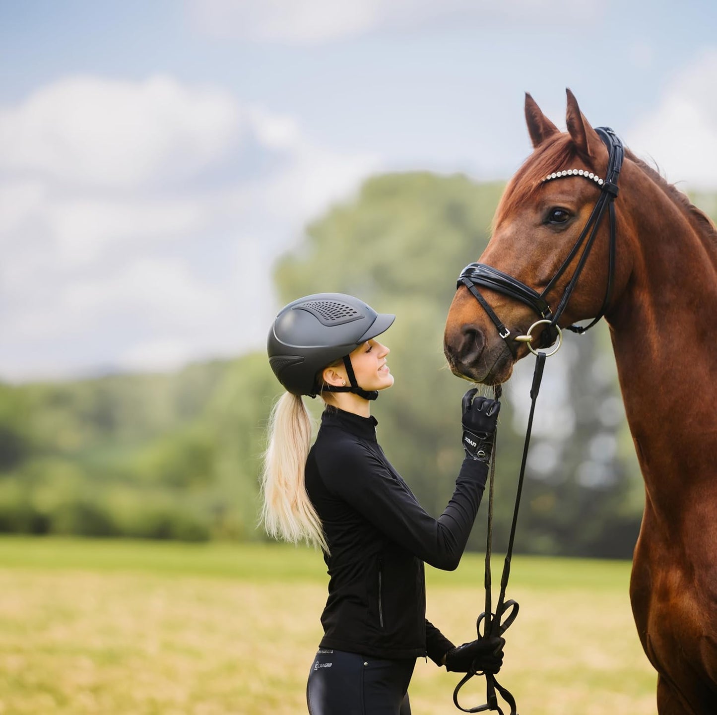uvex exxential III MIPS - Lightweight Unisex Riding Helmet - Individual Size Adjustment