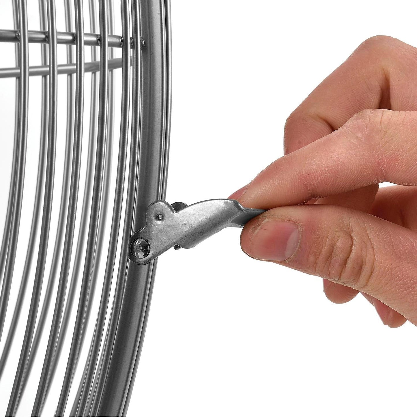 Global Industrial Deluxe Oscillating Wall Mount Fan, 24" Diameter, 1/2HP, 8,650CFM